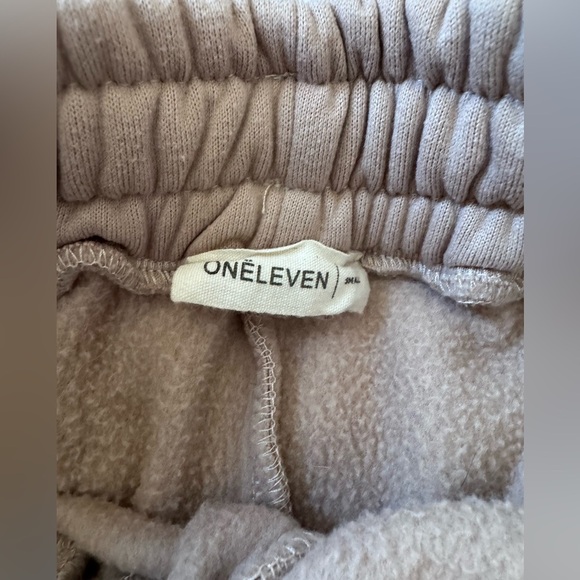 One Eleven Size Small Cozy Tan Jogger Sweatpants - Picture 3 of 5